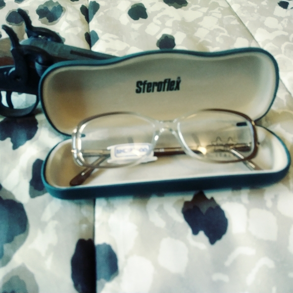 Luxottica Italian Made Designer Wear. 🇮🇹 🇮🇹 TWO FABULOUS EYE WEAR FRAMES. - Picture 2 of 2